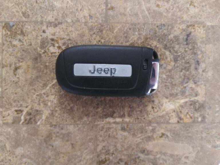 how to open jeep car key